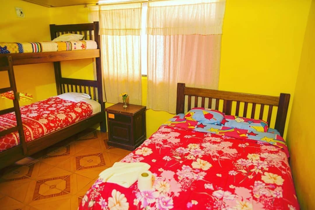 Hostal Henrry'S Otel Mindo Dış mekan fotoğraf