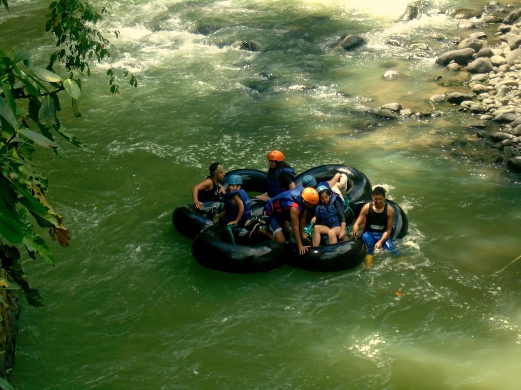 Hostal Henrry'S Otel Mindo Dış mekan fotoğraf